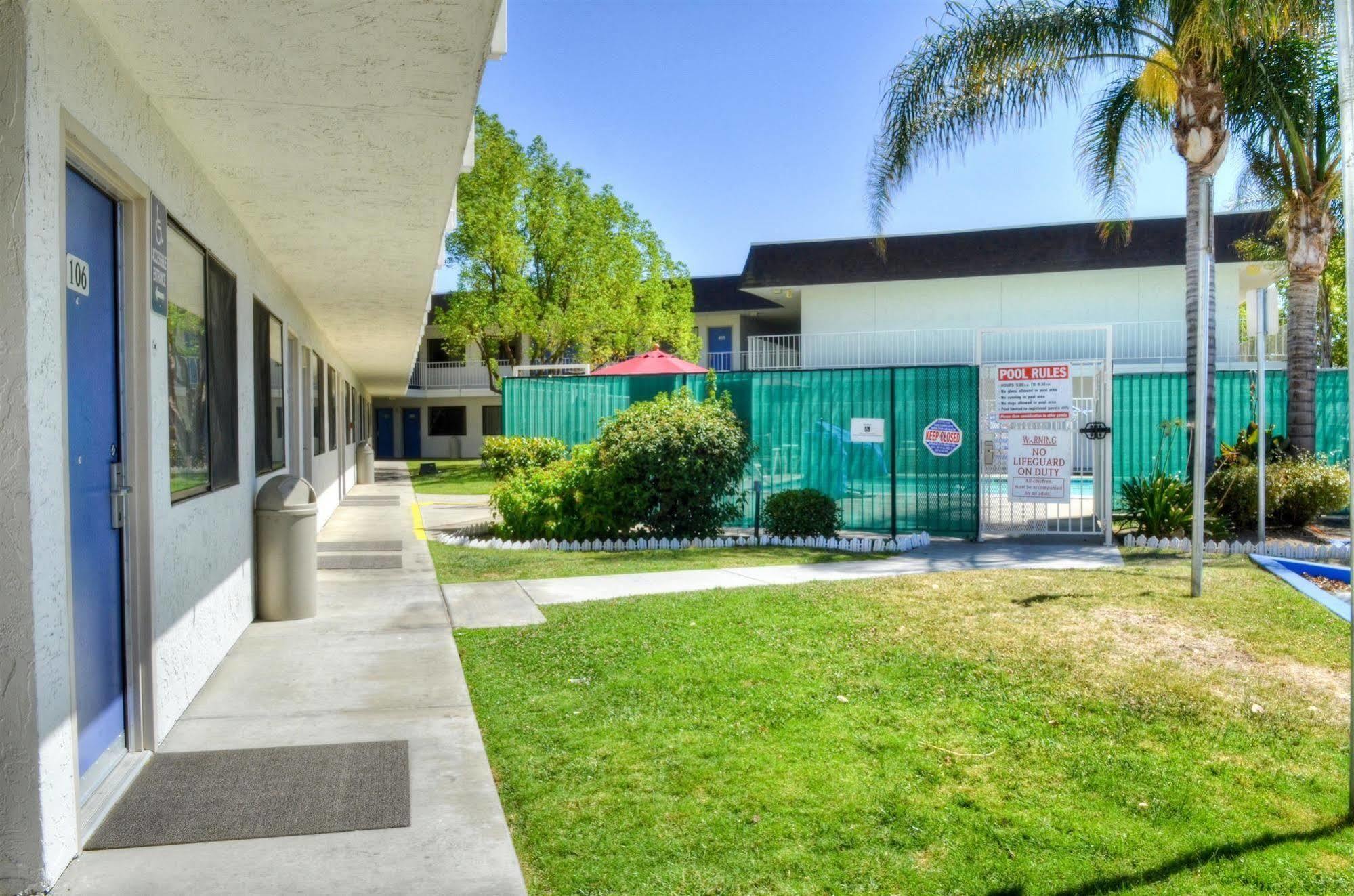 Motel 6-Santa Nella, Ca - Los Banos - Interstate 5 Exteriér fotografie